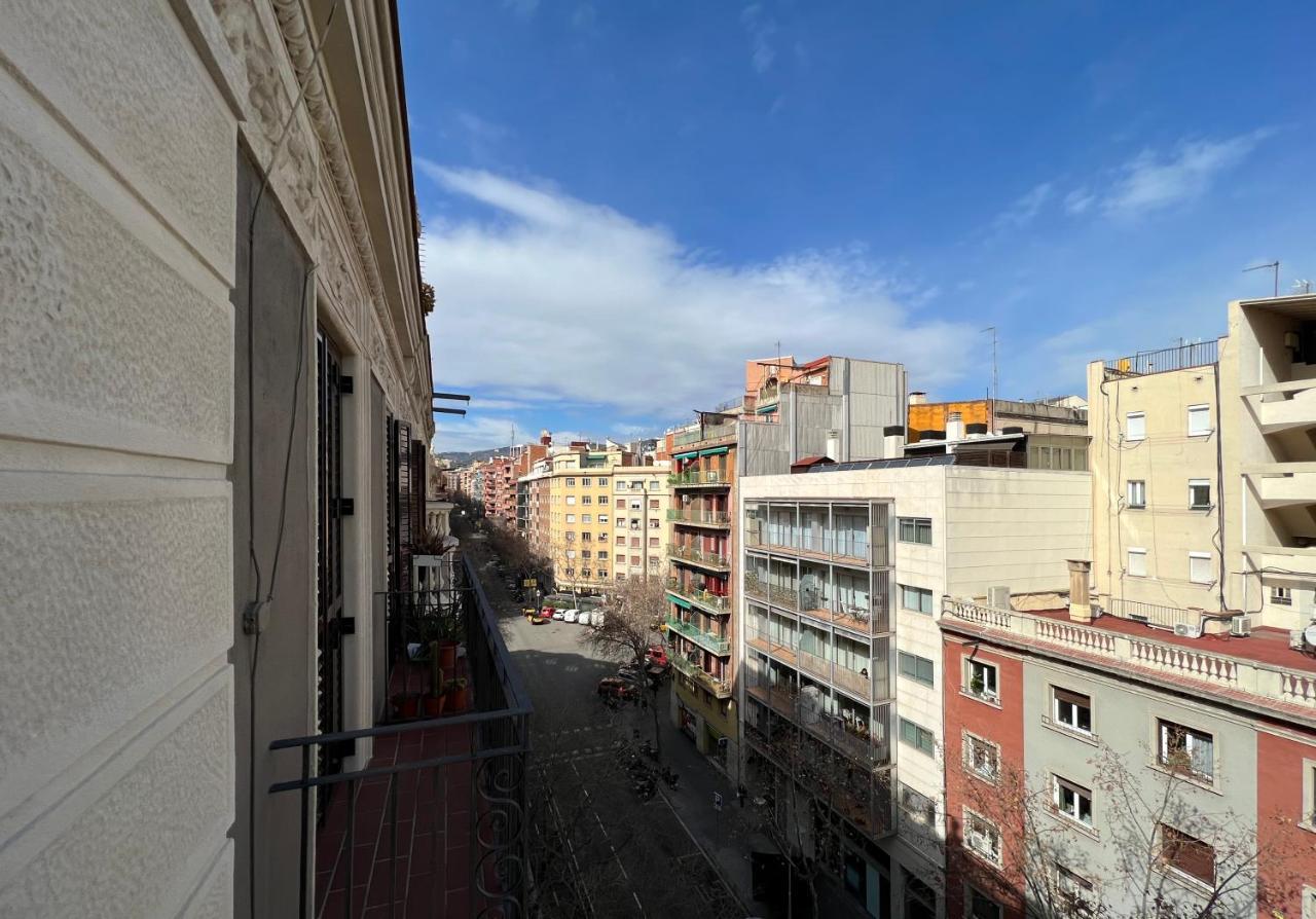 Stay U-Nique Apartments Calabria Barcelona Exterior photo